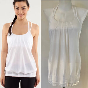Lululemon Flow And Go Tank II  White Tank Top Built in Bra Workout Shirt Sz 4